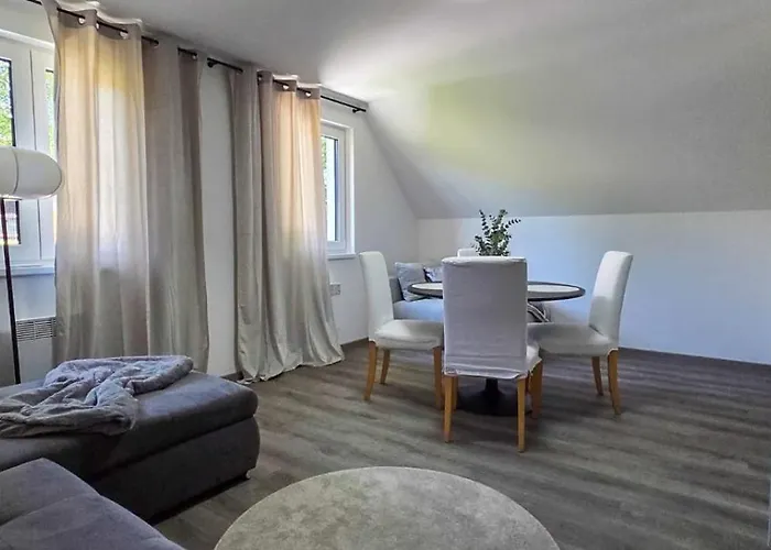 Apartmanova U Plaze Secske Prehrady