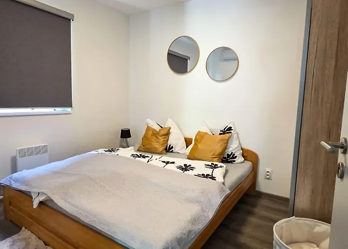 Apartmanova U Plaze Secske Prehrady * Hojesin
