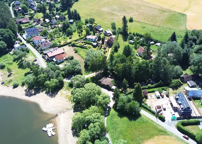 別荘 Apartmanova U Plaze Secske Prehrady Hojesin